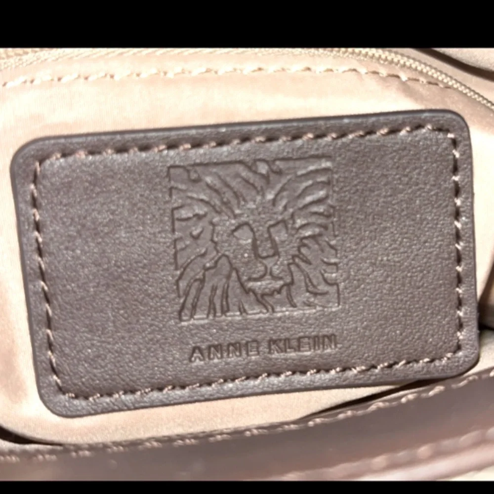 Anne Klein Lion Logo Satchel Shoulder/Handle Khaki/Brown Handbag Purse W/Wallet